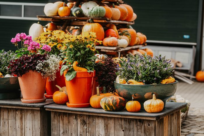 Herbstliche Deko mit Kerzen